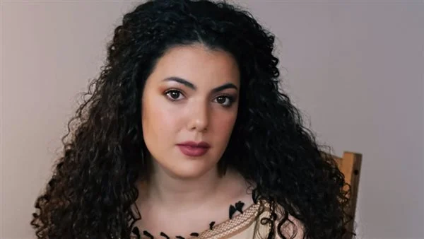 الفنانة الفلسطينية ناي البرغوثي تطلق ألبومها الأول